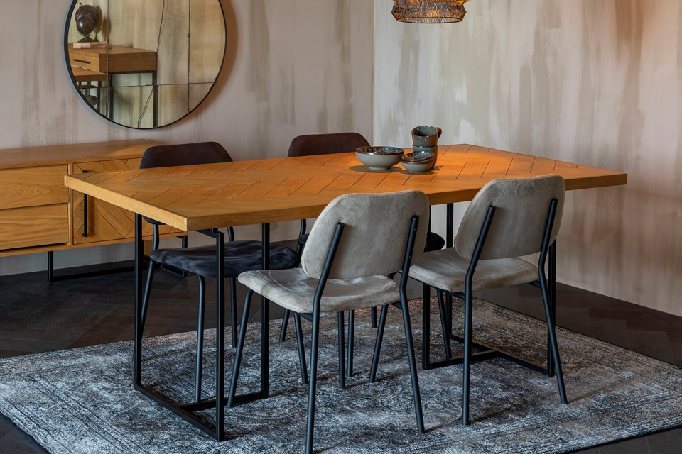 Eettafels met visgraat patroon eLiving